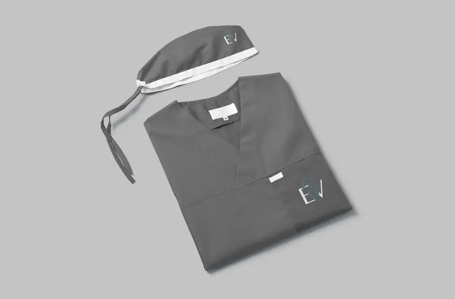 Dr. Efraín Vargas: Uniforme quirúrgico