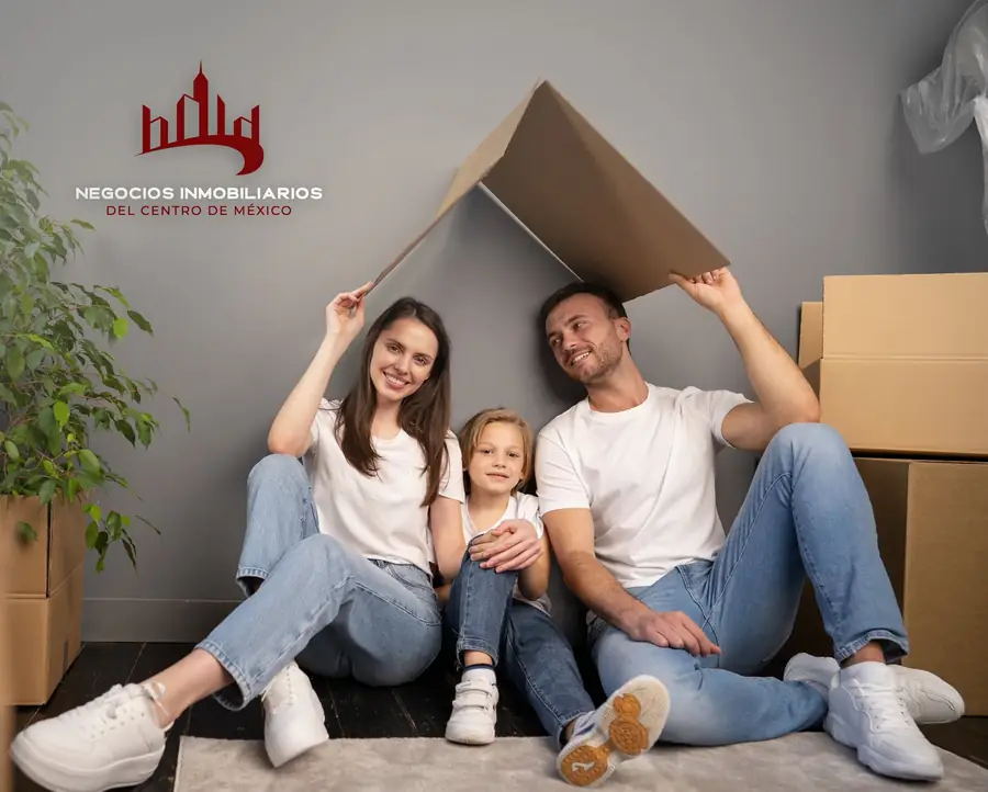 Negocios Inmobiliarios del Centro de México: Pieza para campaña